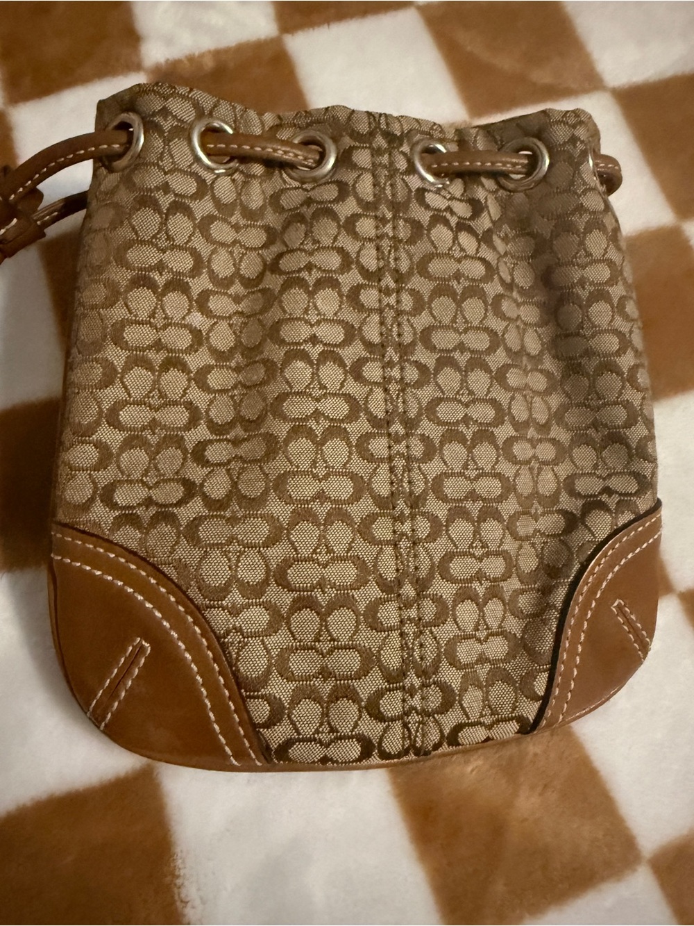 Coach Soho Signature Mini Drawstring Bucket Bag Wristlet Pouch RARE Vintage Y2K - Picture 7 of 16
